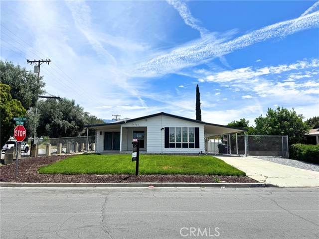 Property photo of 24762 Wendell DR