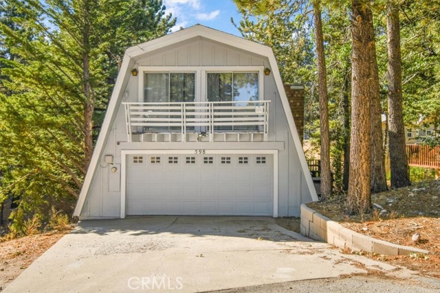 Property photo of 598 Dahlia DR