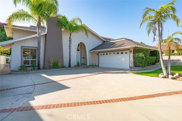 Photo of 22443 Robin Oaks