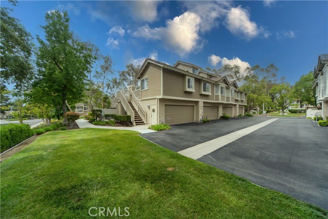 Property photo of 2614 S Quarry LN