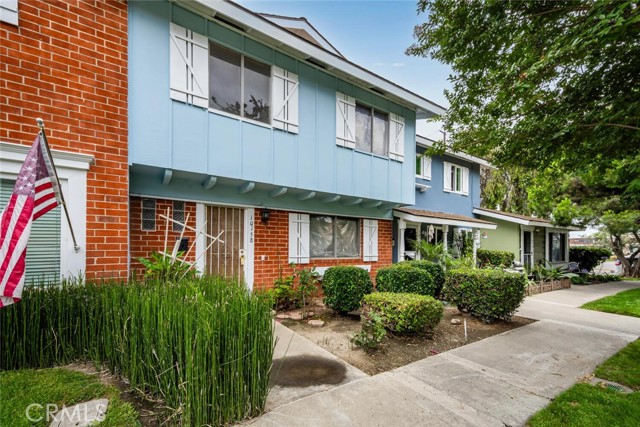 Property photo of 10158 Ascot CR