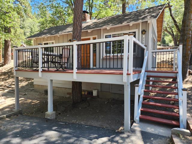 Photo of 2481 Spruce Dr