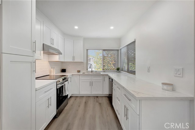 Photo of 6672 Sun Dr