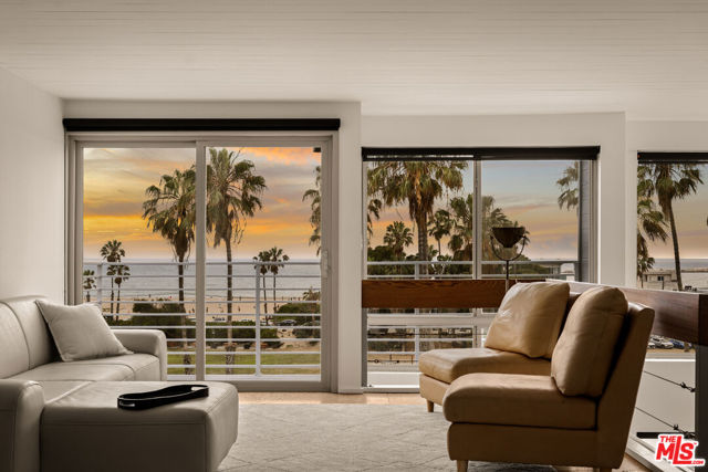 Property photo of 6624 Vista Del Mar