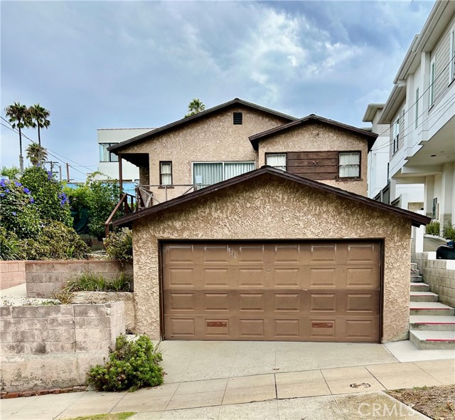 Property photo of 626 N Irena AV