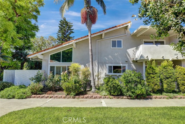 Property photo of 2022 E Via Mariposa