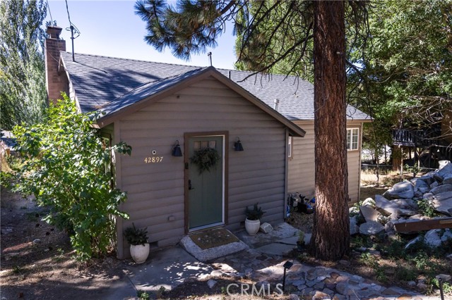 Property photo of 42897 Encino Road