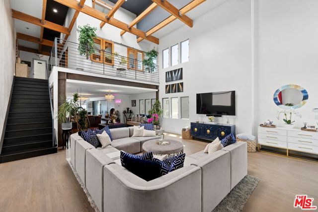 Property photo of 2014 Pacific AV