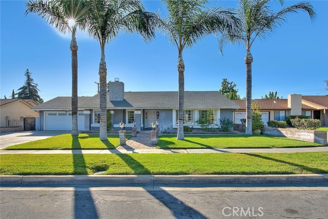 Property photo of 1760 N Vista