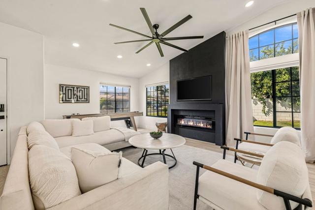 Property photo of 74560 Moss Rose DR