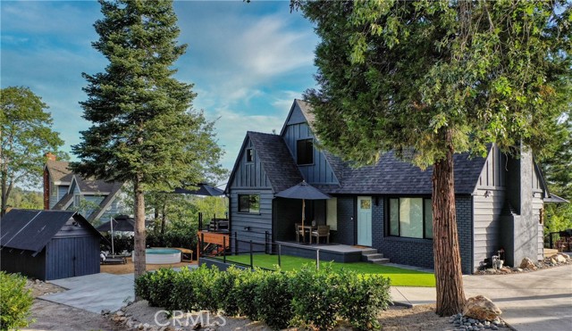 Property photo of 481 Heliotrope DR