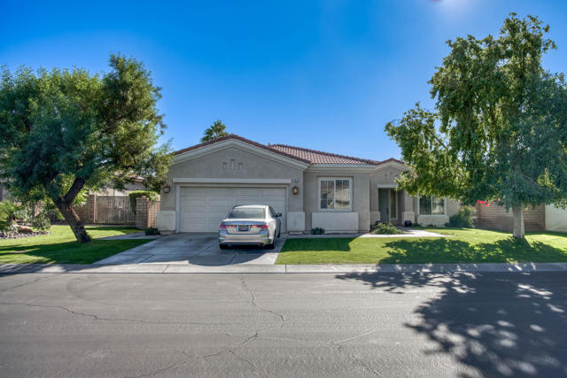 Property photo of 79835 Parkway Esplanade