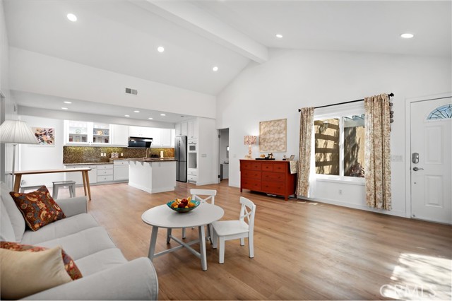 Property photo of 25948 Robin CR