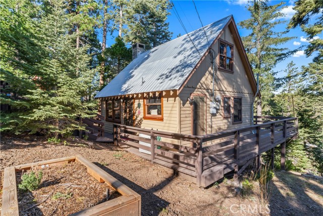 Property photo of 612 Rose LN