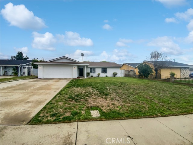 Property photo of 1723 S Cypress AV