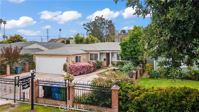 Property photo of 3569 Kelton AV