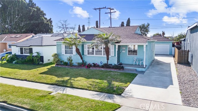 Property photo of 14333 Domart AV