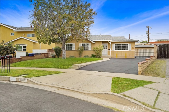 Property photo of 21733 Tuba ST