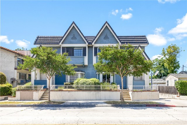 Property photo of 326 E Hellman AV