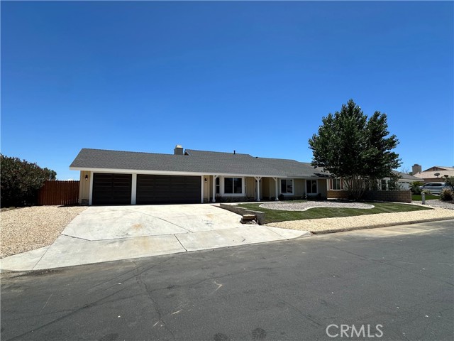 Property photo of 11617 Low Chaparral DR