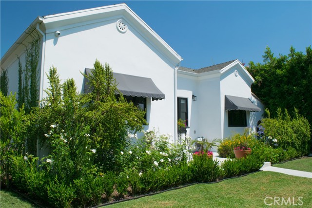 Property photo of 542 N Kilkea DR