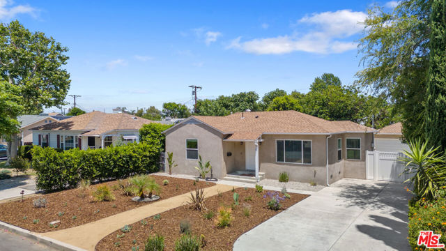 Property photo of 7718 Genesta AV