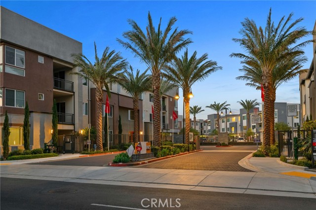 Property photo of 4102 E Axis Privado