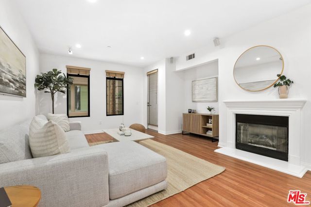 Photo of 5625 Crescent Pw