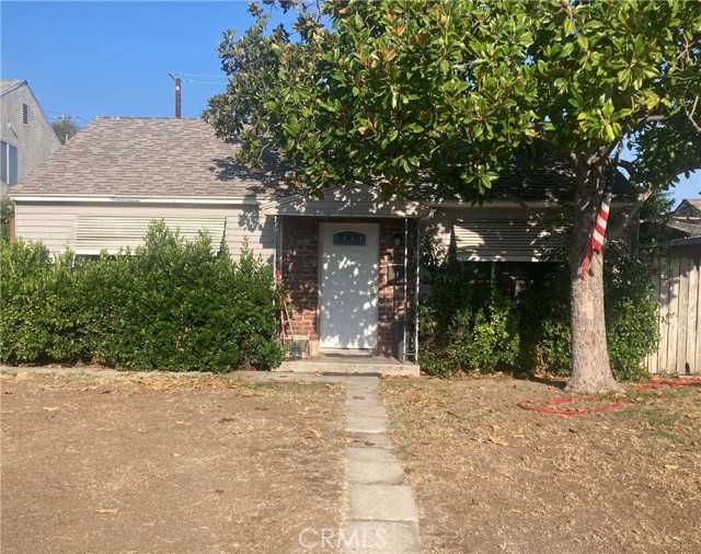 Property photo of 1320 N Beachwood DR