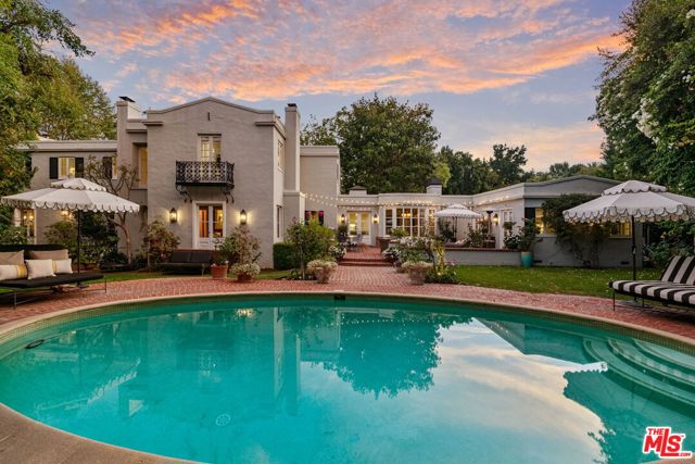 Property photo of 1110 Benedict Canyon DR