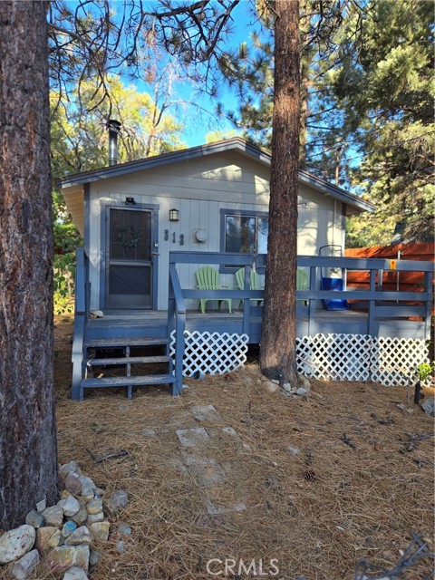 Property photo of 312 Riverside AV