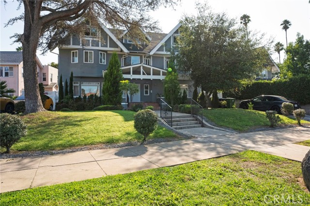 Property photo of 4440 Victoria