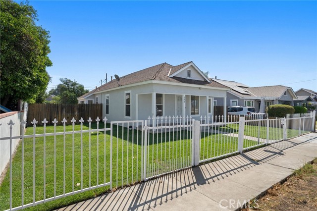 Property photo of 132 N Monterey AV