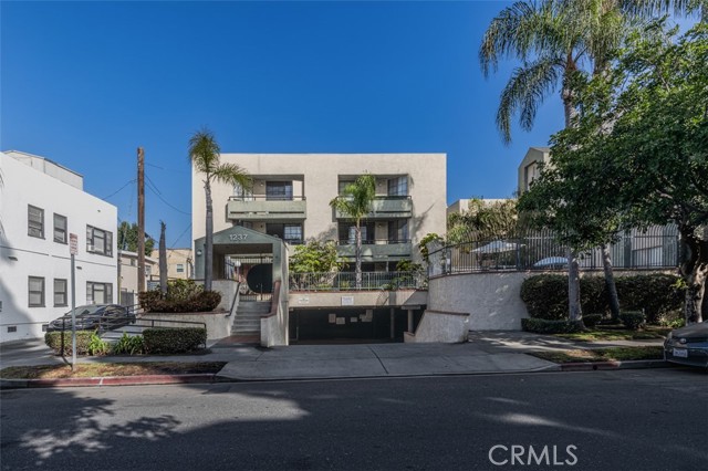 Property photo of 1237 E 6th ST