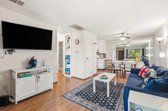 Property photo of 2822 N Auburn CT