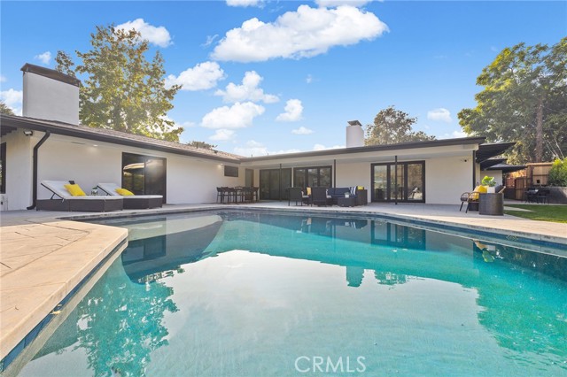 Property photo of 1848 N Altadena