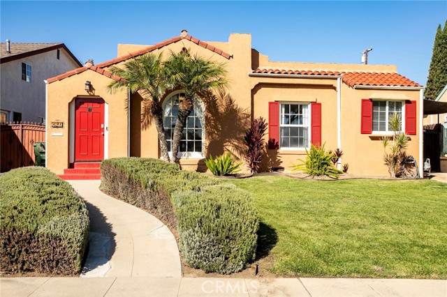 Property photo of 121 W Fairview