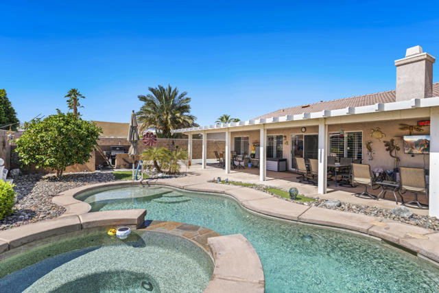 Property photo of 81349 Avenida Esmeralda