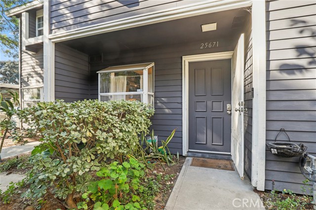 Property photo of 25671 Pine Creek LN