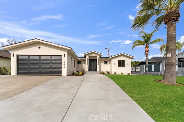 Property photo of 13449 Stagg ST