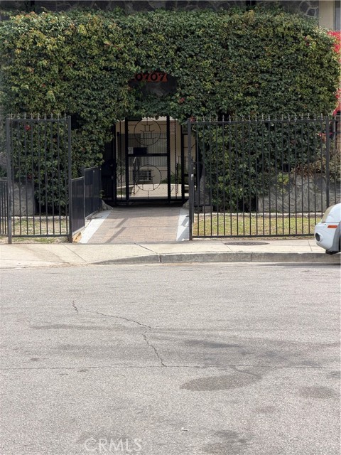 Property photo of 10707 New Haven