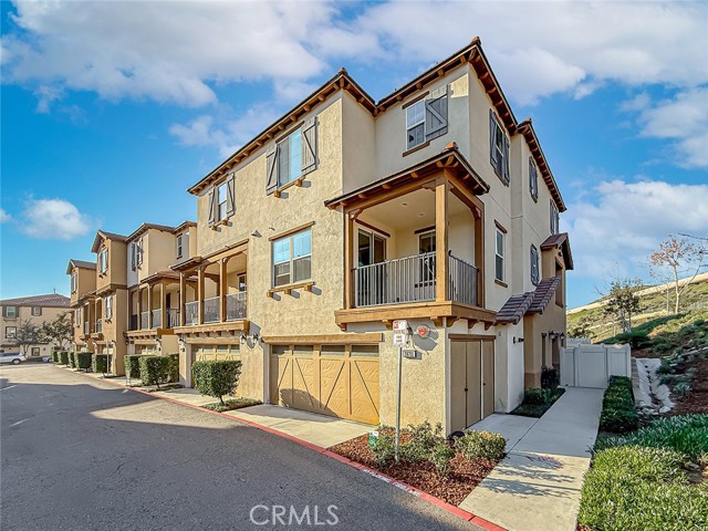 Property photo of 26711 Lexington LN