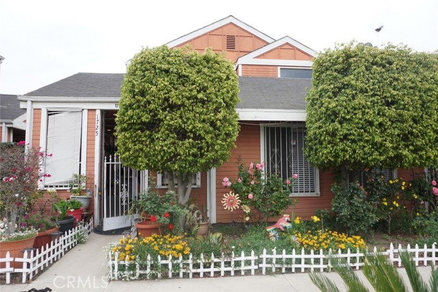 Property photo of 1725 W 3rd ST
