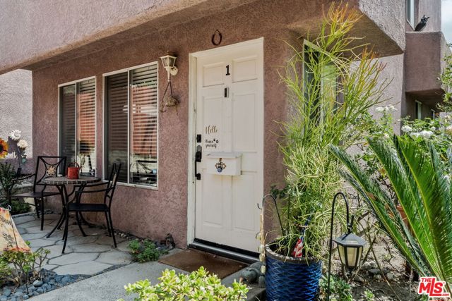 Property photo of 10249 Tujunga Canyon BL