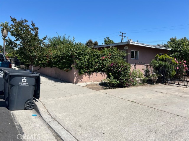 Property photo of 2124 W Civic Center DR