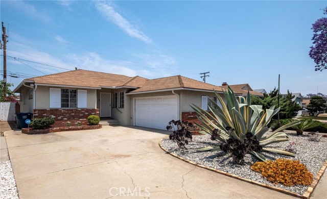Property photo of 1139 W 149th ST