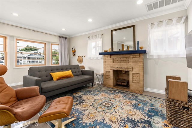 Property photo of 3648 4th AV