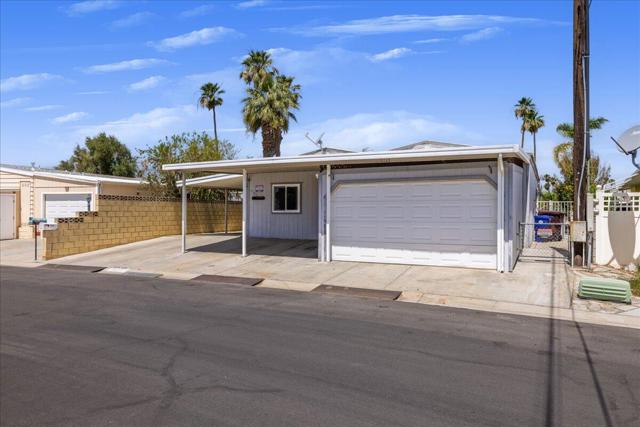 Property photo of 33181 Barcelona DR