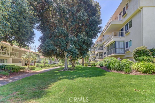 Property photo of 2384 Via Mariposa