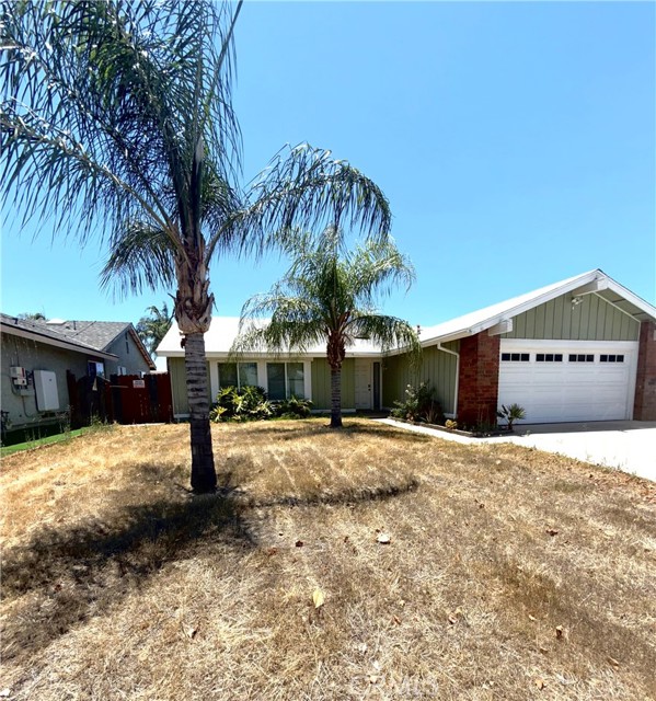 Property photo of 24423 Dunlavy CT